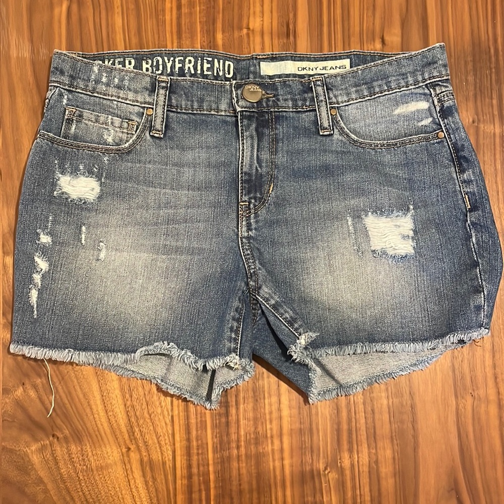 DKNY boyfriend jean shorts size 4
